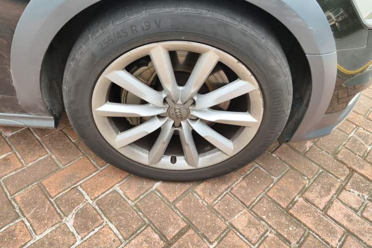 Used Audi A6 2018 3.0T allroad quattro Right Front Wheel Hub