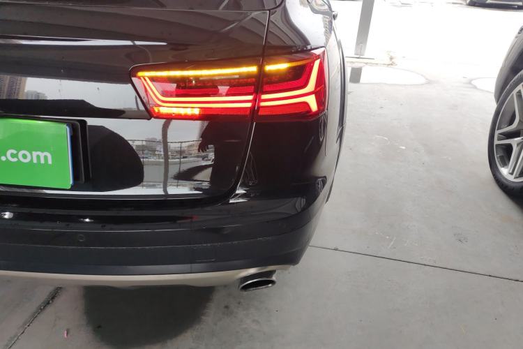 Used Audi A6 2018 3.0T allroad quattro Right Rear Taillight