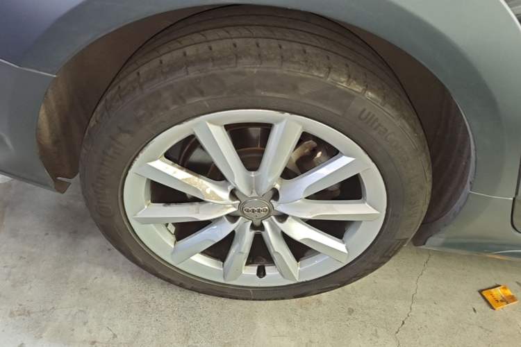 Used Audi A6 2018 3.0T allroad quattro Right Rear Wheel Hub