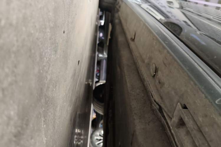 Used Audi A6 2018 3.0T allroad quattro Right Side Sill