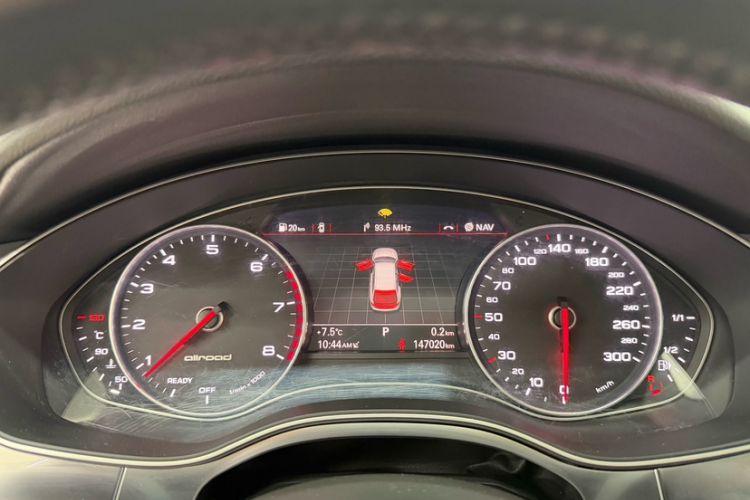 Used Audi A6 2018 3.0T allroad quattro Odometer Close Up