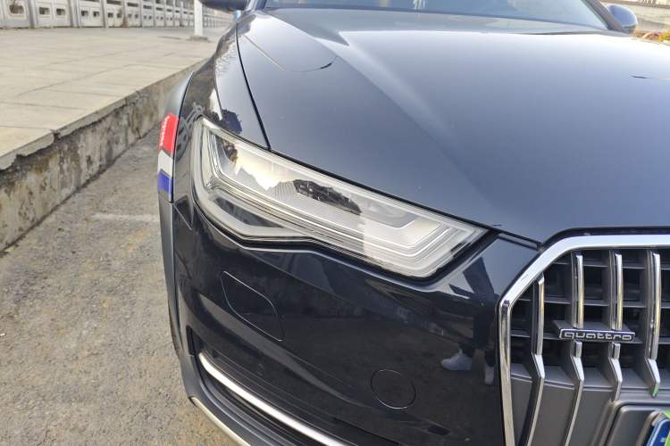 Used Audi A6 2018 3.0T allroad quattro Right Front Headlight