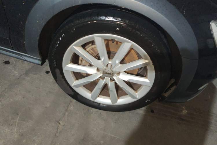Used Audi A6 2018 3.0T allroad quattro Right Front Wheel Hub