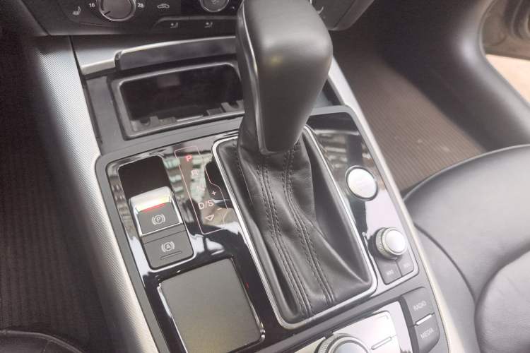 Used Audi A6 2018 3.0T allroad quattro Gear Lever