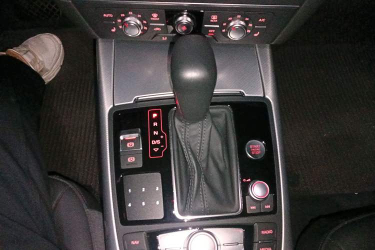Used Audi A6 2018 3.0T allroad quattro Gear Lever