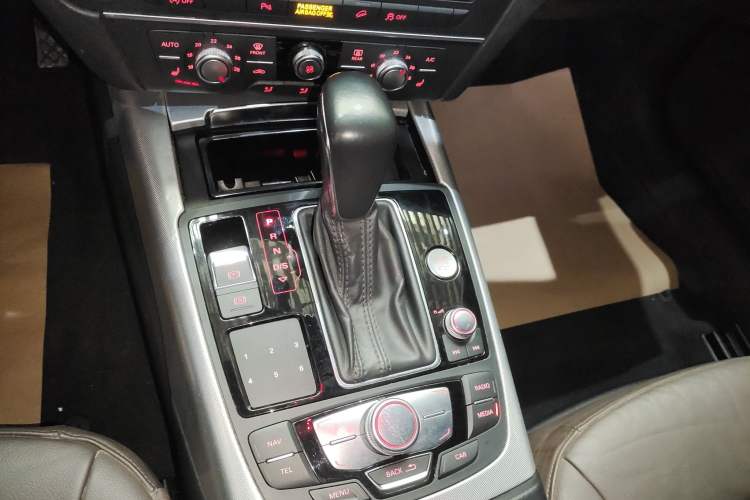 Used Audi A6 2018 3.0T allroad quattro Gear Lever