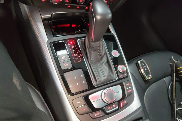 Used Audi A6 2018 3.0T allroad quattro Gear Lever