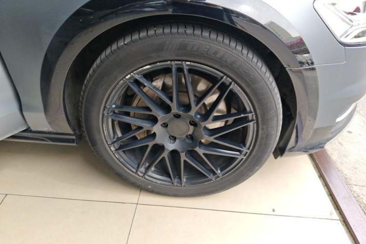 Used Audi A6 2018 3.0T allroad quattro Right Rear Wheel Hub