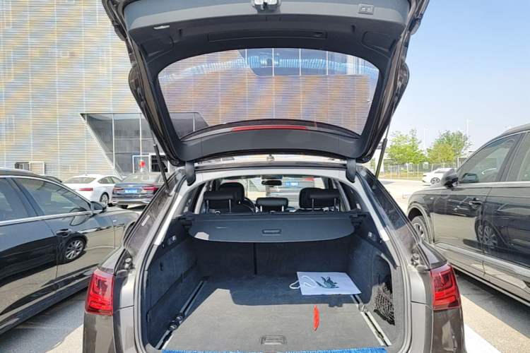 Used Audi A6 2018 3.0T allroad quattro Trunk