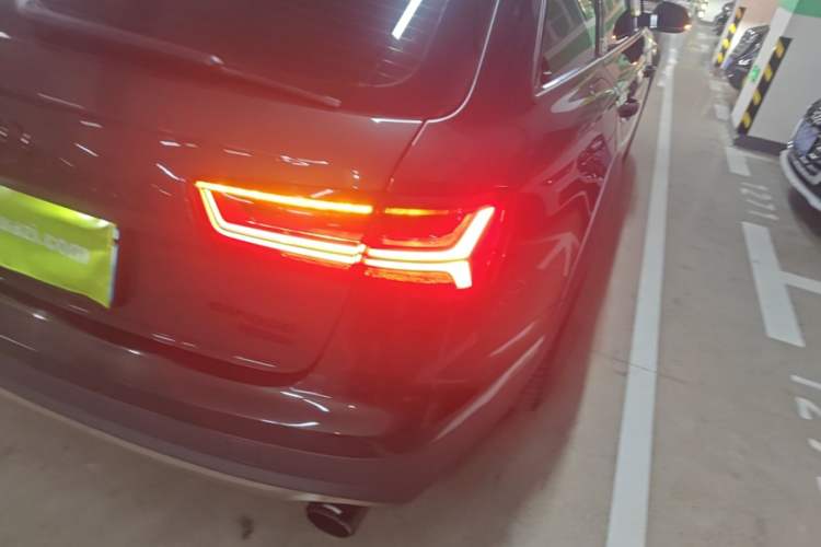 Used Audi A6 2018 3.0T allroad quattro Right Rear Taillight