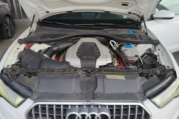 Used Audi A6 2018 3.0T allroad quattro Engine Bay