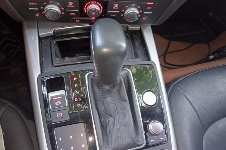 Used Audi A6 2018 3.0T allroad quattro Gear Lever