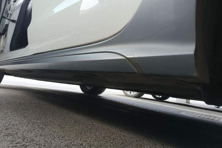 Used Audi A6 2018 3.0T allroad quattro Left Side Sill