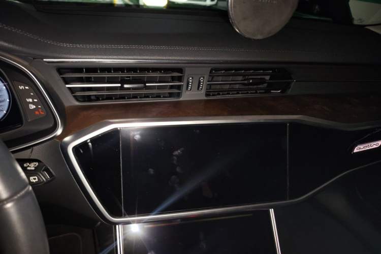 Used Audi A6 2020 allroad quattro Explorer 55 TFSI Prestige Off-Road Model Audio And AC Panel