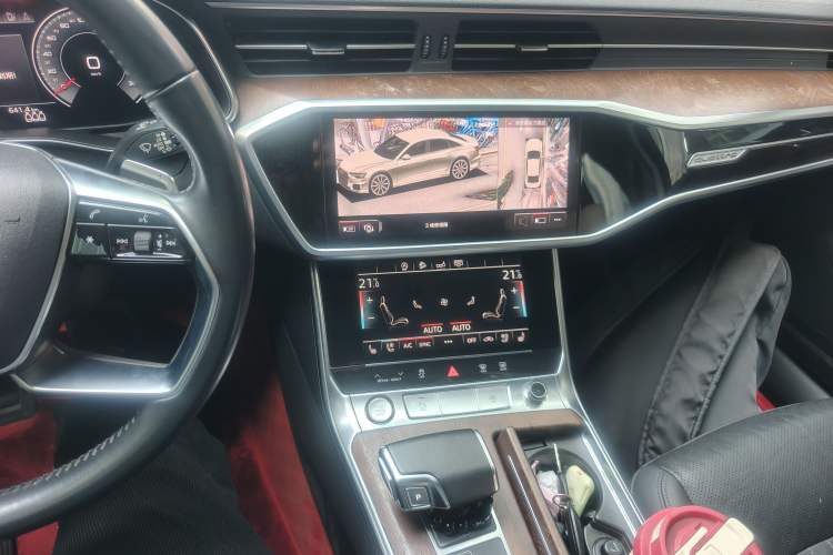 Used Audi A6 2020 allroad quattro Explorer 55 TFSI Prestige Off-Road Model Audio And AC Panel