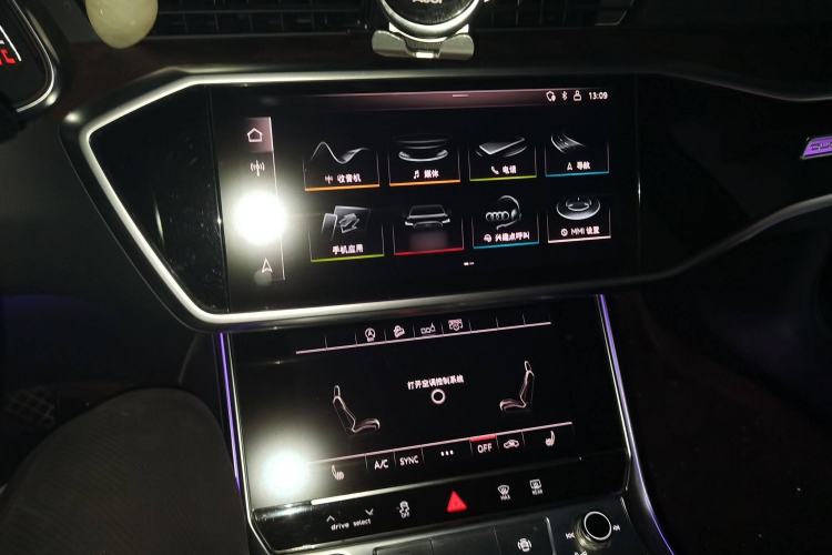 Used Audi A6 2020 allroad quattro Explorer 55 TFSI Prestige Off-Road Model Audio And AC Panel