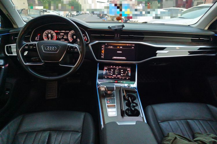 Used Audi A6 2020 allroad quattro Explorer 55 TFSI Prestige Off-Road Model Center Console