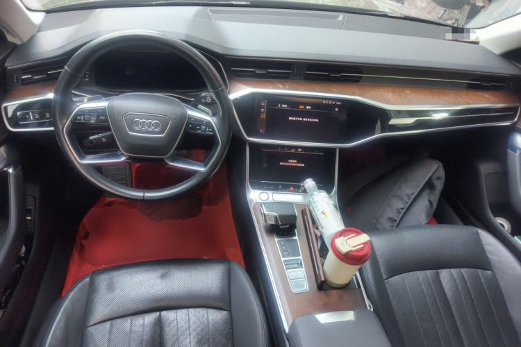 Used Audi A6 2020 allroad quattro Explorer 55 TFSI Prestige Off-Road Model Center Console