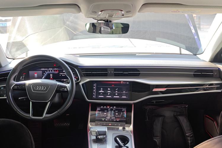 Used Audi A6 2020 Avant Futurist 45 TFSI Prestige Dynamic Edition Center Console