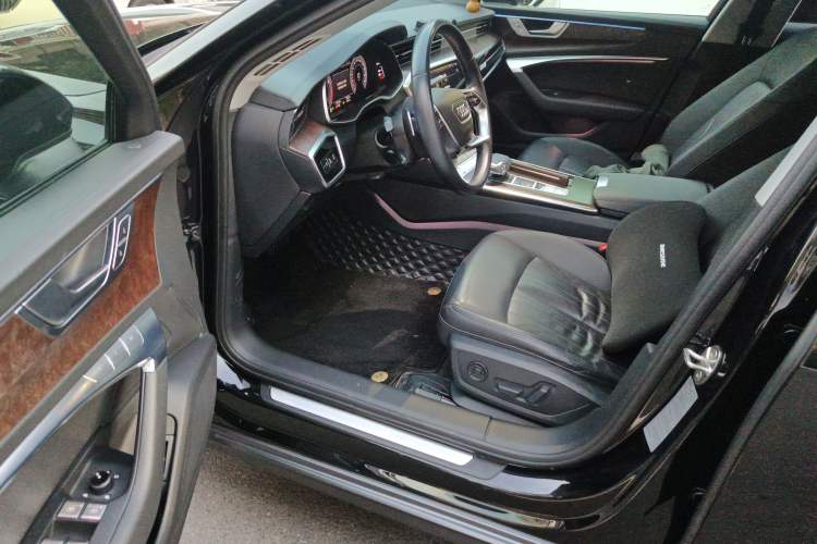 Used Audi A6 2020 allroad quattro Explorer 55 TFSI Prestige Off-Road Model Driver Seat