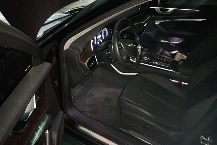 Used Audi A6 2020 allroad quattro Explorer 55 TFSI Prestige Off-Road Model Driver Seat