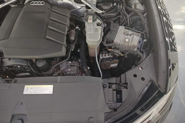 Used Audi A6 2020 Avant Futurist 45 TFSI Prestige Dynamic Edition Engine Bay Left