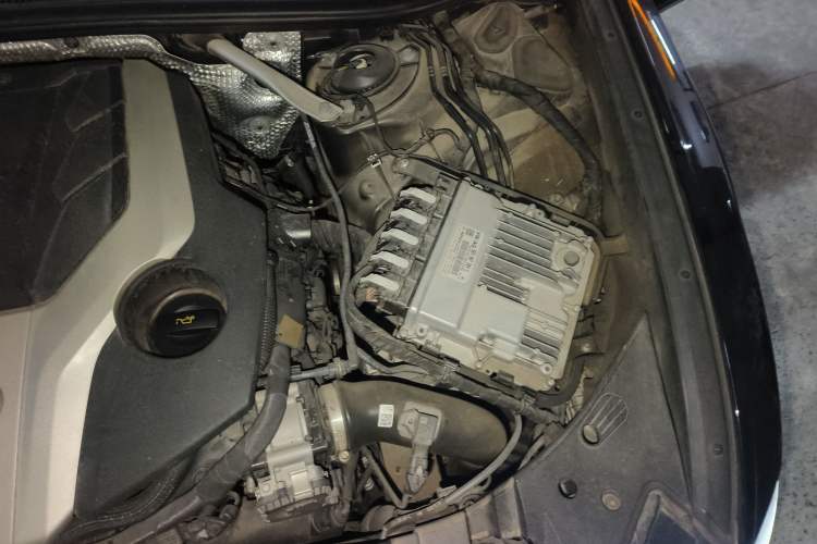 Used Audi A6 2020 allroad quattro Explorer 55 TFSI Prestige Off-Road Model Engine Bay Left