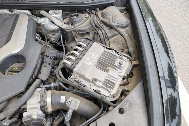 Used Audi A6 2020 allroad quattro Explorer 55 TFSI Prestige Off-Road Model Engine Bay Left