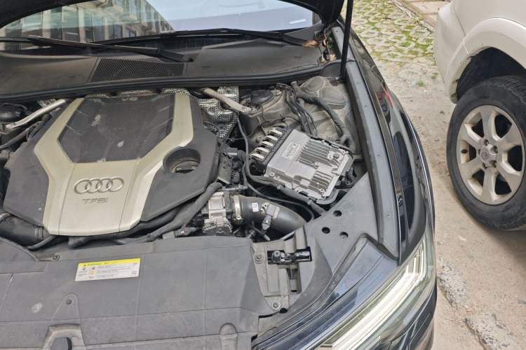 Used Audi A6 2020 allroad quattro Explorer 55 TFSI Prestige Off-Road Model Engine Bay Left