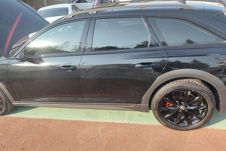 Used Audi A6 2020 allroad quattro Explorer 55 TFSI Prestige Off-Road Model Exterior 3