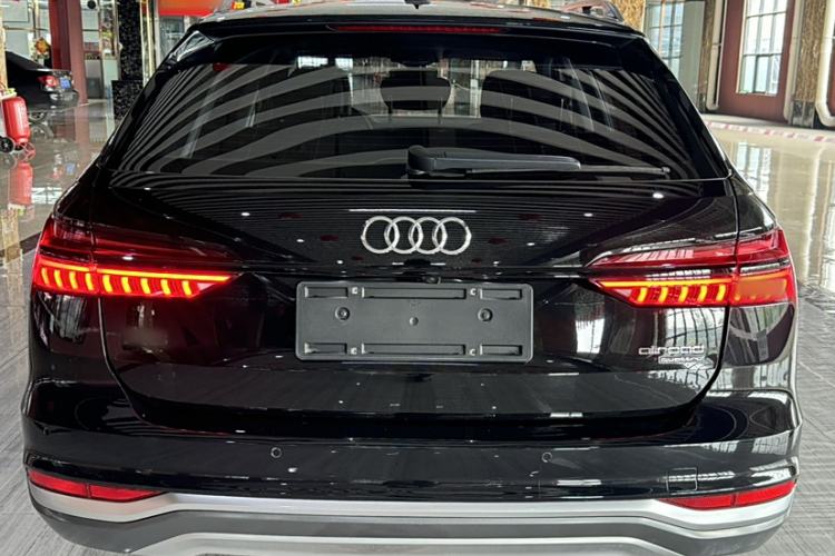 Used Audi A6 2020 allroad quattro Explorer 55 TFSI Prestige Off-Road Model Exterior 4