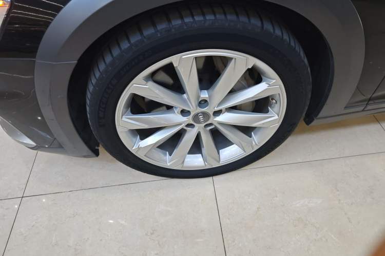Used Audi A6 2020 allroad quattro Explorer 55 TFSI Prestige Off-Road Model Exterior 7
