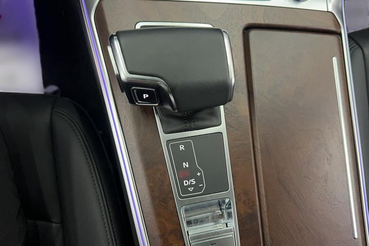 Used Audi A6 2020 allroad quattro Explorer 55 TFSI Prestige Off-Road Model Gear Lever