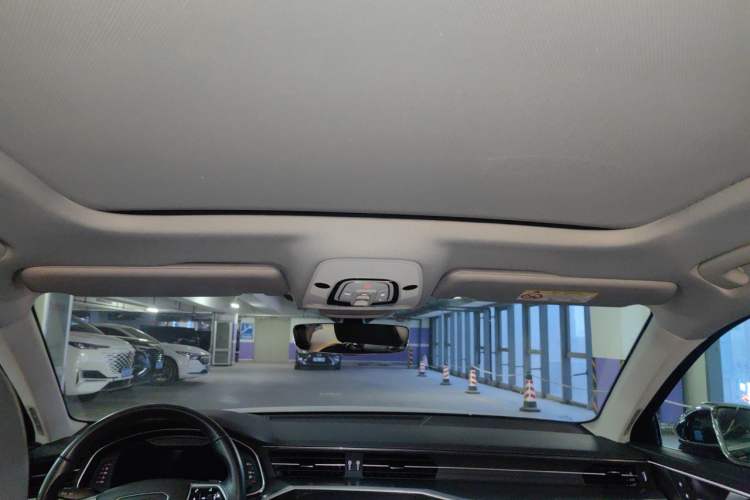 Used Audi A6 2020 Avant Futurist 45 TFSI Prestige Dynamic Edition Headliner