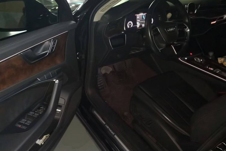Used Audi A6 2020 allroad quattro Explorer 55 TFSI Prestige Off-Road Model Interior 3