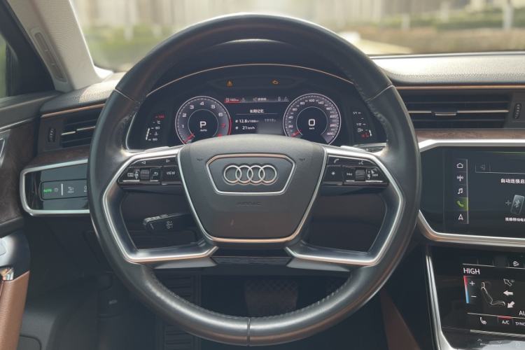 Used Audi A6 2020 allroad quattro Explorer 55 TFSI Prestige Off-Road Model Interior 3