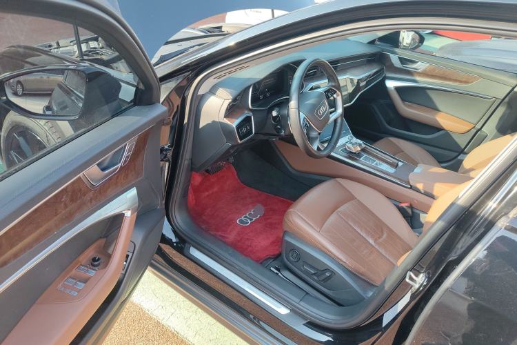 Used Audi A6 2020 allroad quattro Explorer 55 TFSI Prestige Off-Road Model Interior 3