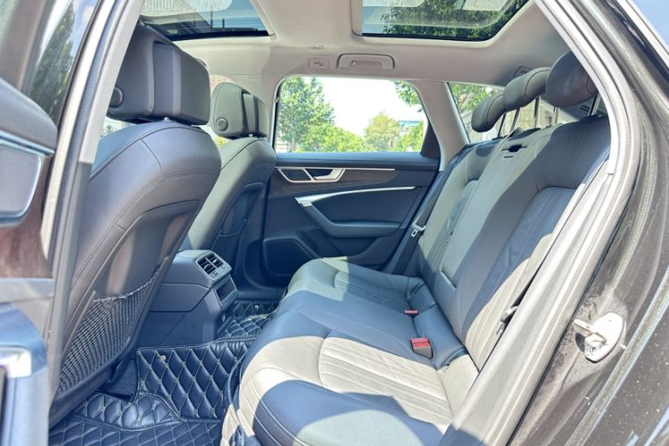 Used Audi A6 2020 allroad quattro Explorer 55 TFSI Prestige Off-Road Model Interior 4