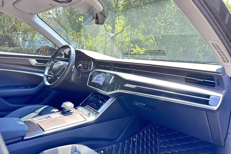 Used Audi A6 2020 allroad quattro Explorer 55 TFSI Prestige Off-Road Model Interior 6
