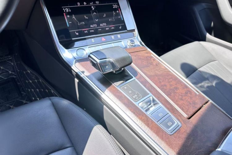Used Audi A6 2020 allroad quattro Explorer 55 TFSI Prestige Off-Road Model Interior 7