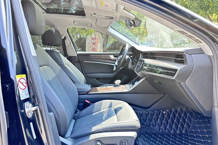 Used Audi A6 2020 allroad quattro Explorer 55 TFSI Prestige Off-Road Model Interior 9