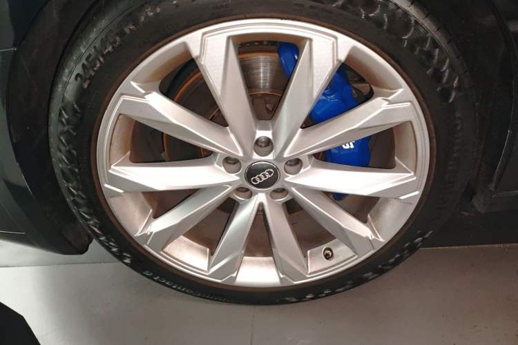 Used Audi A6 2020 allroad quattro Explorer 55 TFSI Prestige Off-Road Model Left Front Wheel Hub