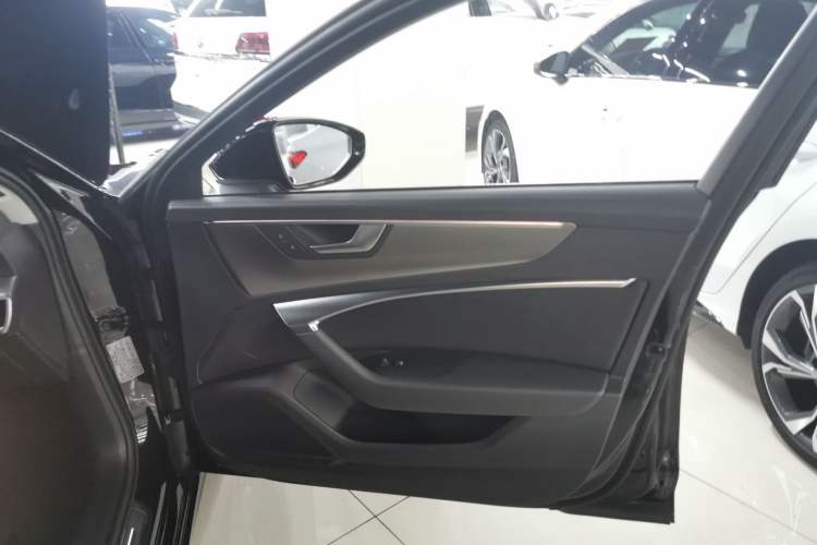 Used Audi A6 2020 Avant Futurist 45 TFSI Prestige Dynamic Edition Right Front Door Interior