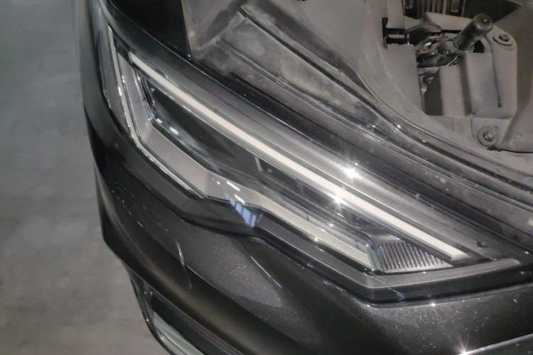 Used Audi A6 2020 Avant Futurist 45 TFSI Prestige Dynamic Edition Right Front Headlight