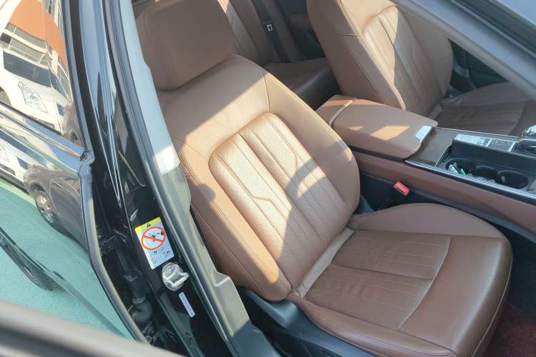 Used Audi A6 2020 allroad quattro Explorer 55 TFSI Prestige Off-Road Model Right Front Seat