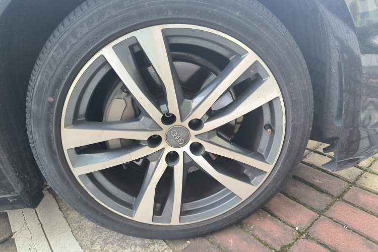 Used Audi A6 2020 Avant Futurist 45 TFSI Prestige Dynamic Edition Right Front Wheel Hub