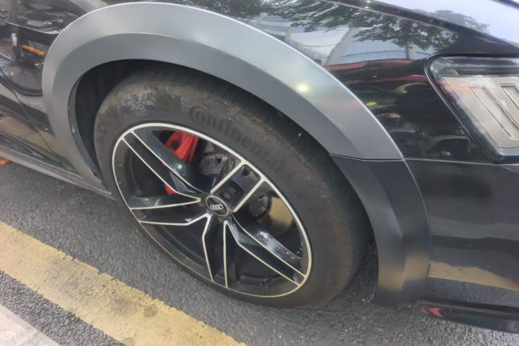 Used Audi A6 2020 allroad quattro Explorer 55 TFSI Prestige Off-Road Model Right Front Wheel Hub