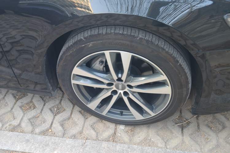 Used Audi A6 2020 Avant Futurist 45 TFSI Prestige Dynamic Edition Right Front Wheel Hub