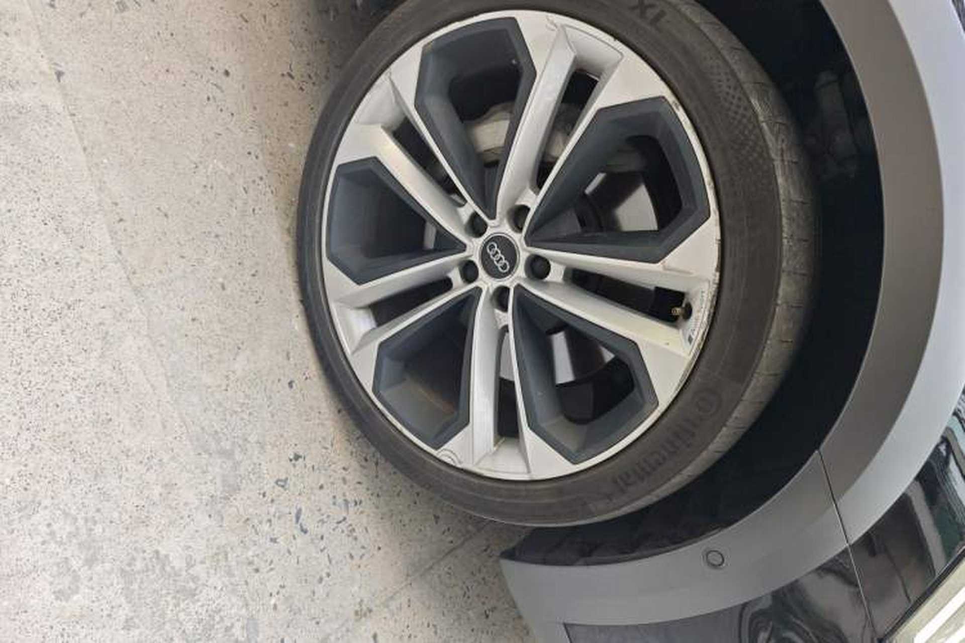 Used Audi A6 2020 allroad quattro Explorer 55 TFSI Prestige Off-Road Model Right Front Wheel Hub