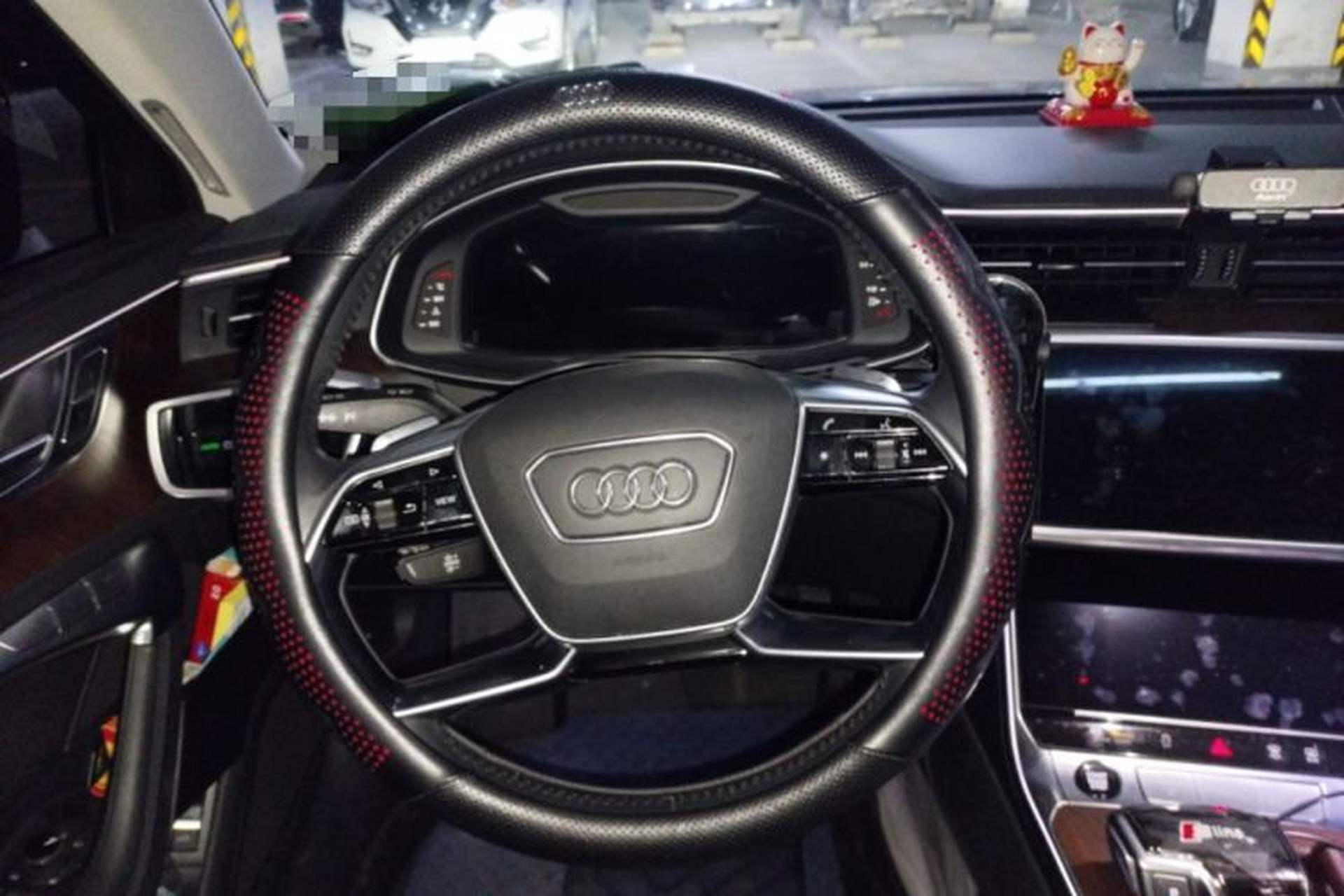Used Audi A6 2020 allroad quattro Explorer 55 TFSI Prestige Off-Road Model Steering Wheel